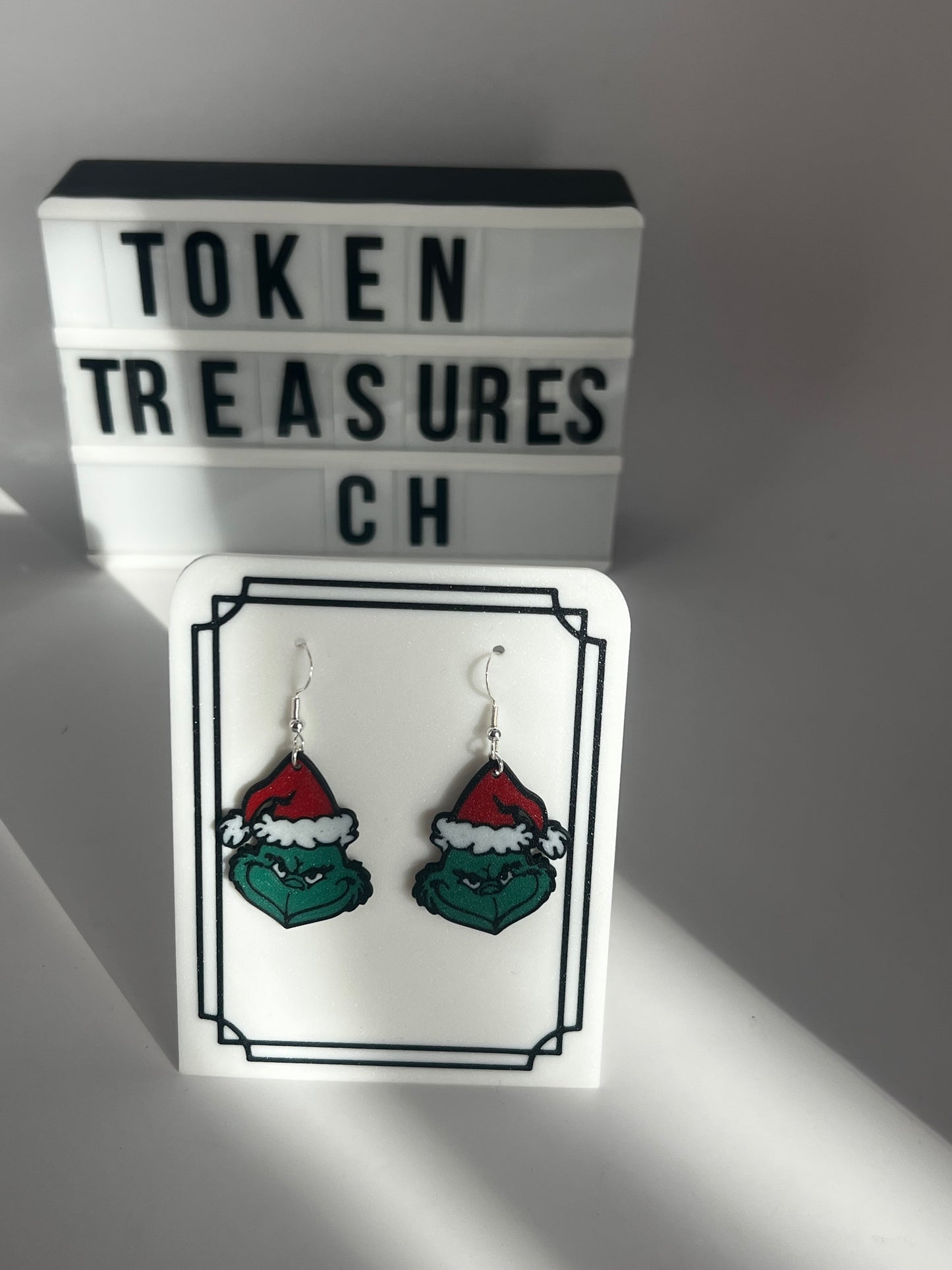 Costume Jewellery - Grinch Earrings